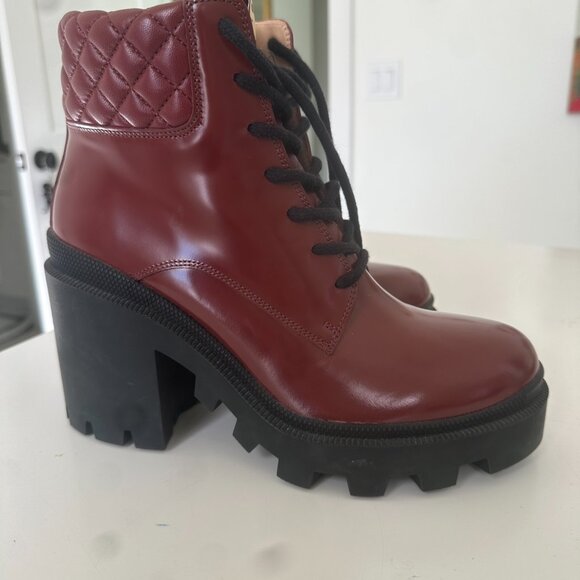 Gucci Red Quilted Lace Up Ankle Combat Boots NEW - Picture 7 of 14